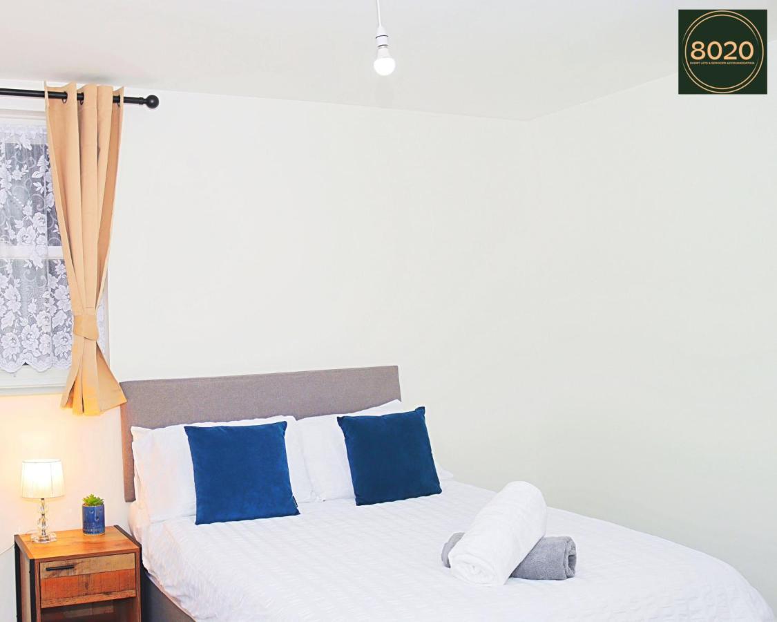 Lancing Apartments - Spacious 2 Bed - Sleeps 6 - Burnham Village Slough Exterior foto
