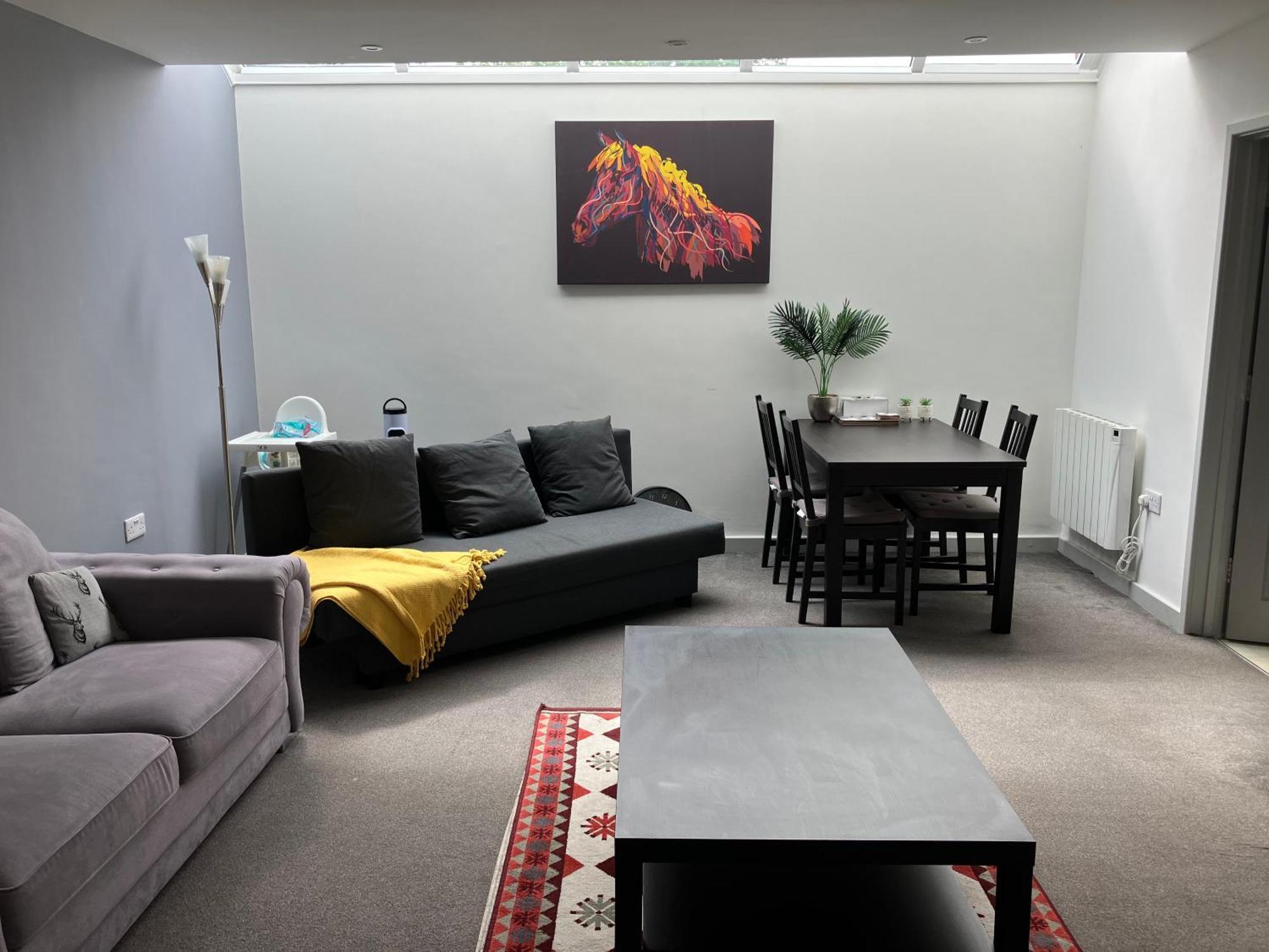 Lancing Apartments - Spacious 2 Bed - Sleeps 6 - Burnham Village Slough Exterior foto
